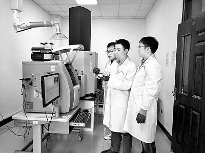 大連工業(yè)大學(xué)食品科學(xué)與技術(shù)創(chuàng)新團(tuán)隊(duì) 耕海牧漁 打造 藍(lán)色糧倉